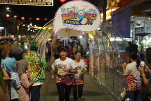 BIB: 50587
                            <button type="button" onclick="openModal(21831655)" class="btn btn-primary btn-sm float-right btn-popup" data-toggle="modal" data-target=".modal-high-quality">
                        <i class="fas fa-shopping-cart"></i> Add to Cart
                    </button>
                                            <button type="button" onclick="isThisMe(21831655, true)" class="btn btn-success btn-sm float-right btn-popup btn-isme hidden" data-toggle="tooltip" data-placement="bottom" title="นี่คือรูปของคุณใช่ไหม คลิกที่นี่เพื่อเอาเข้าอัลบั้ม">
                        <i class="fas fa-plus"></i> Add to album
                    </button>
                    <button type="button" onclick="isThisMe(21831655, false)" class="btn btn-warning btn-sm float-right btn-popup btn-isnotme hidden">
                        <i class="fas fa-ban"></i> Remove from album
                    </button>